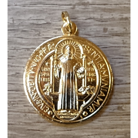 Médaille de Saint Benoît dorée